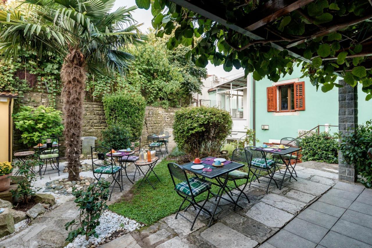 Miracolo Di Mare Retro Bed & Breakfast ไพราน ภายนอก รูปภาพ